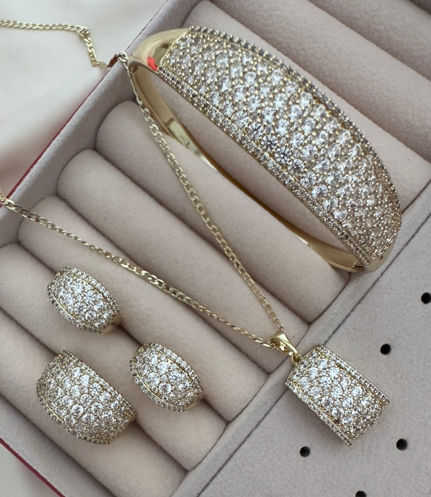 Conjunto||Glamour