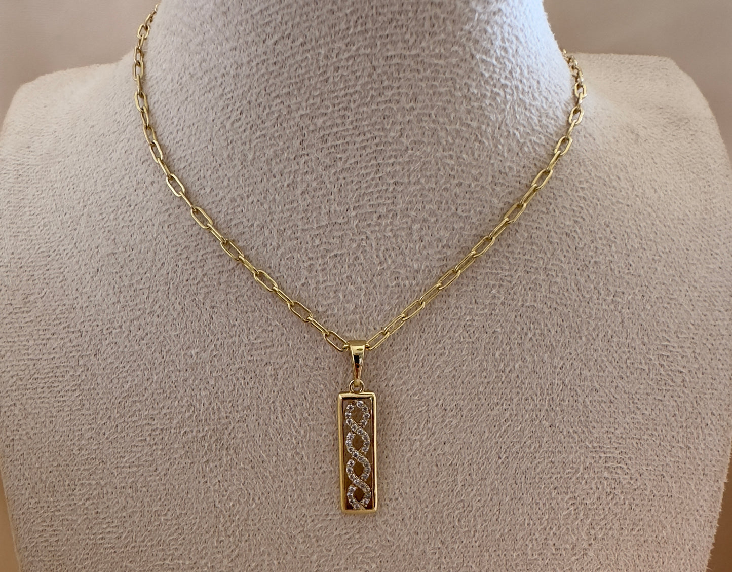 Cadena||Abril