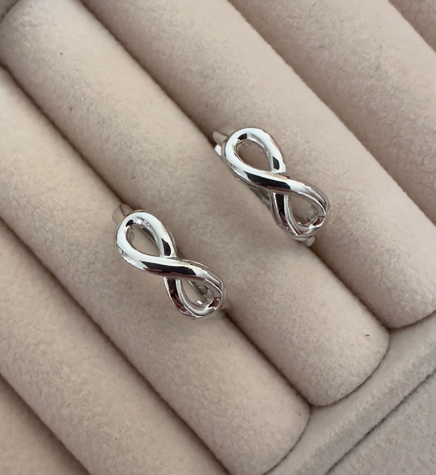 Pendientes||Infinito