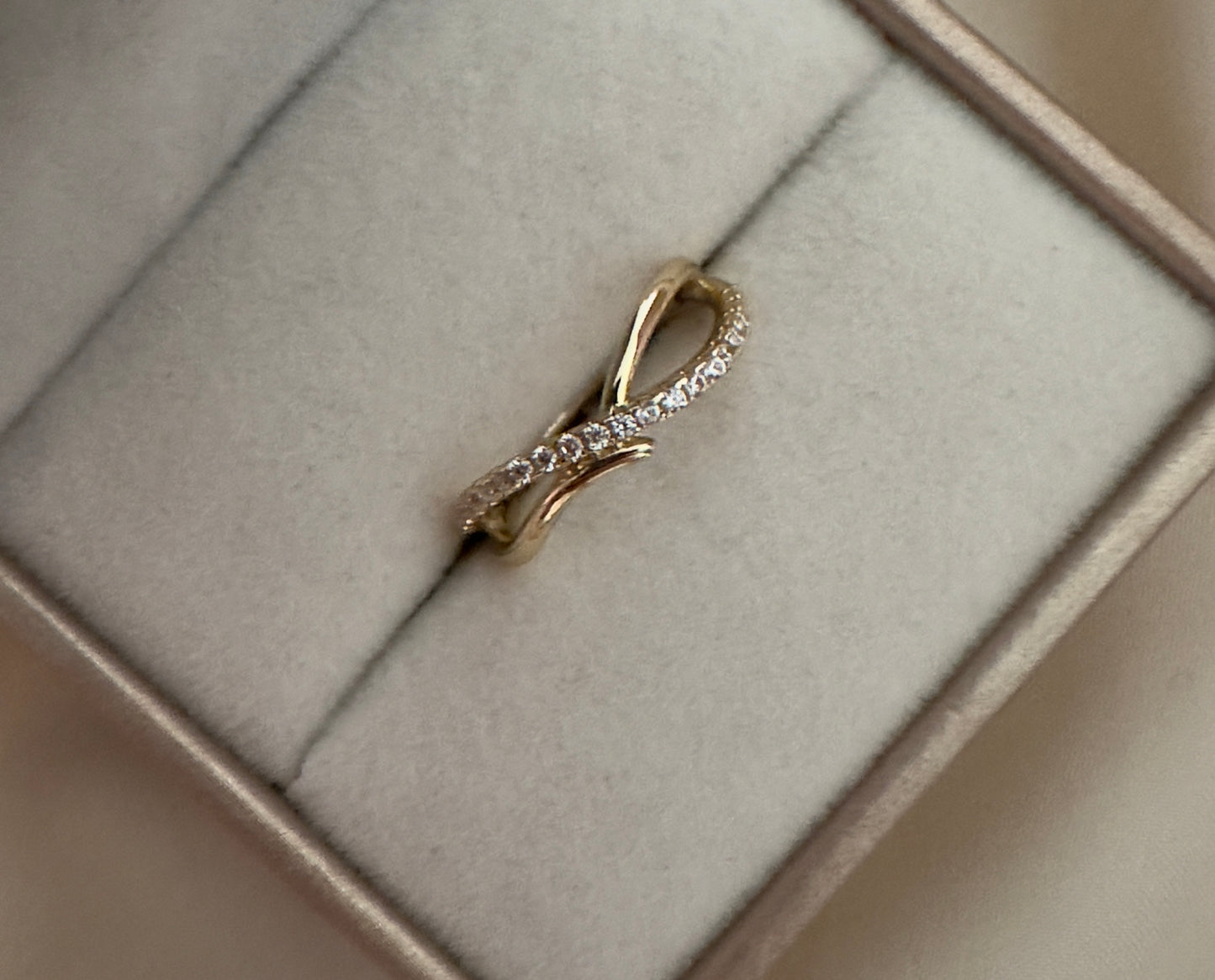 Luna||Anillo