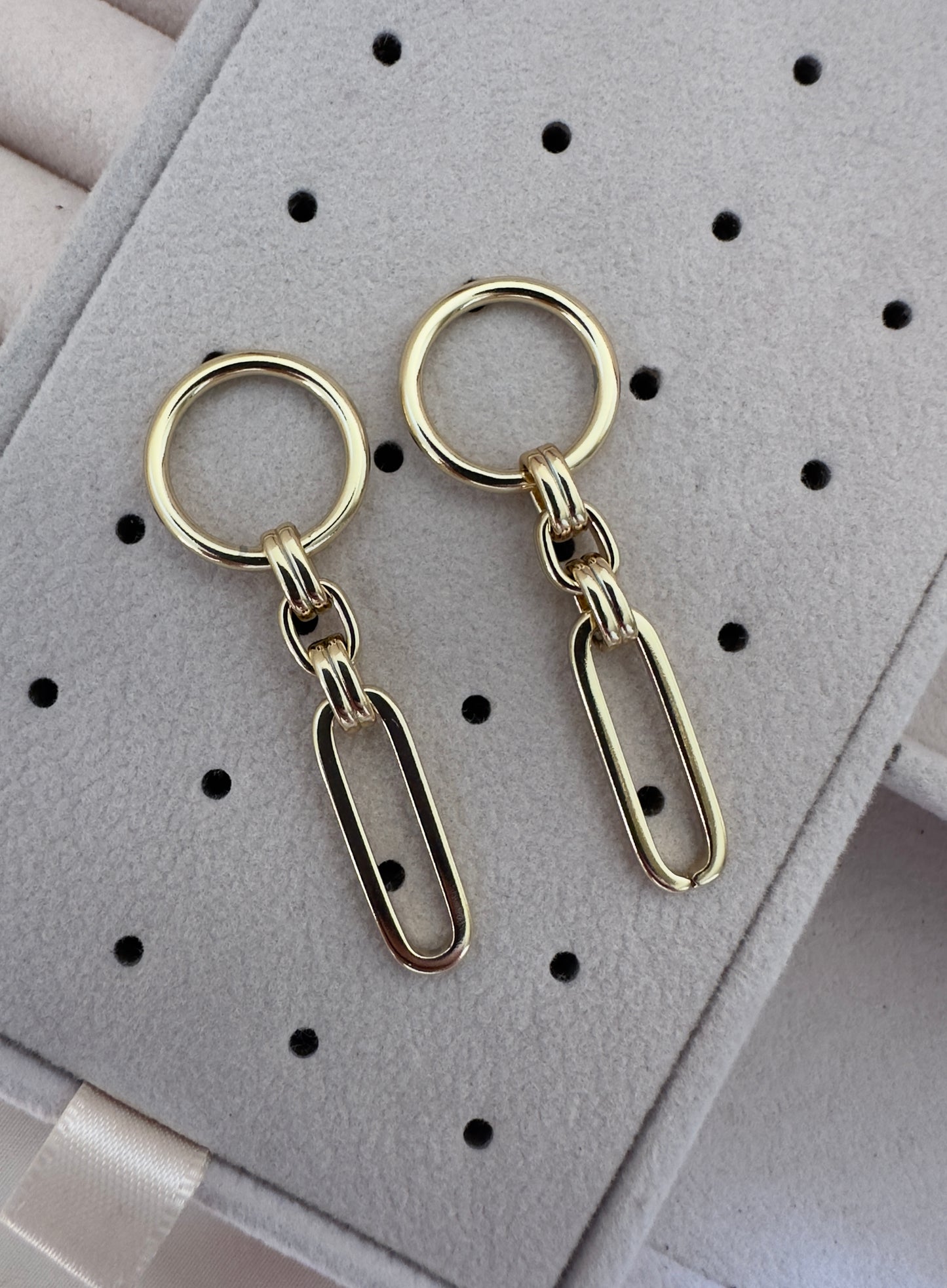 Pendientes||Isabella