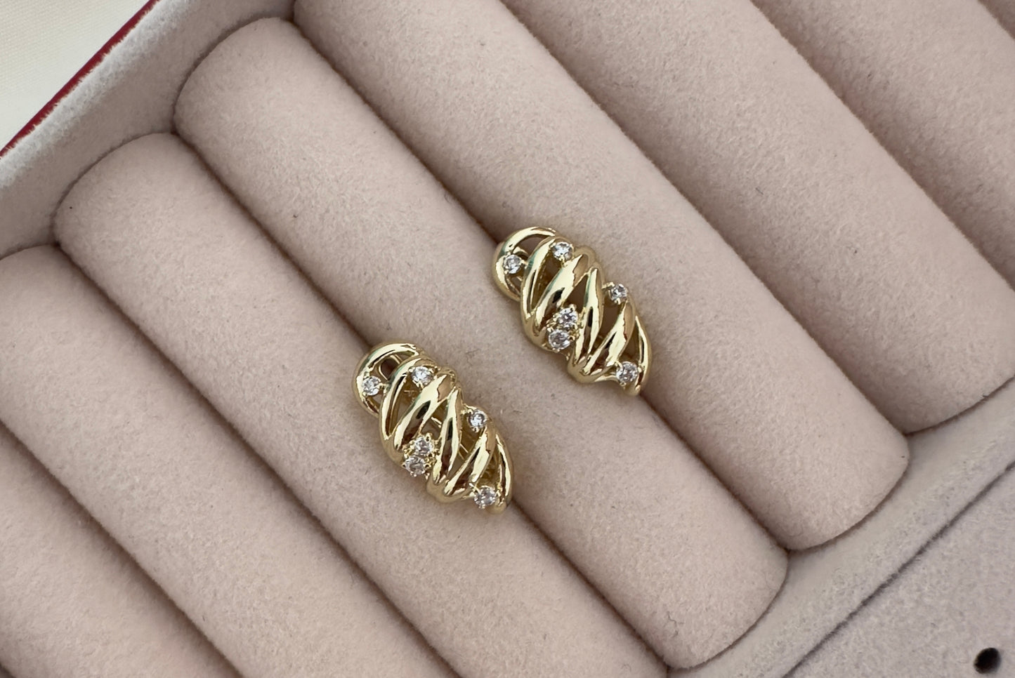 Pendientes||Khadilla