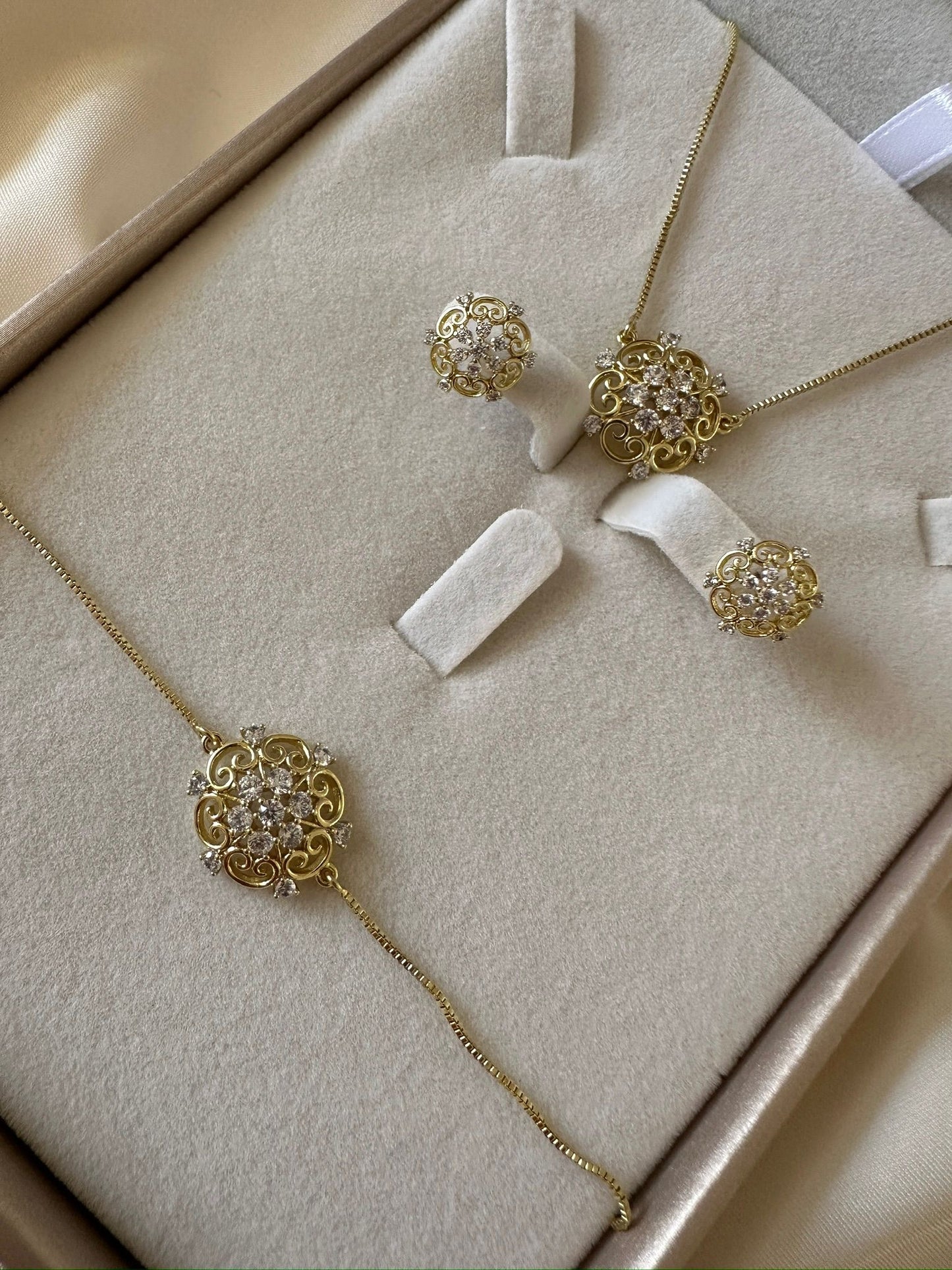 Clara || Conjunto