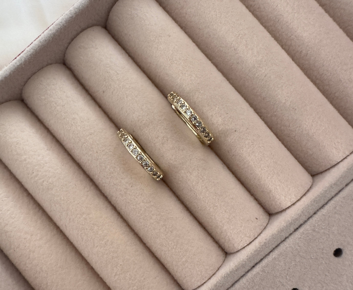 Pendientes||Elena