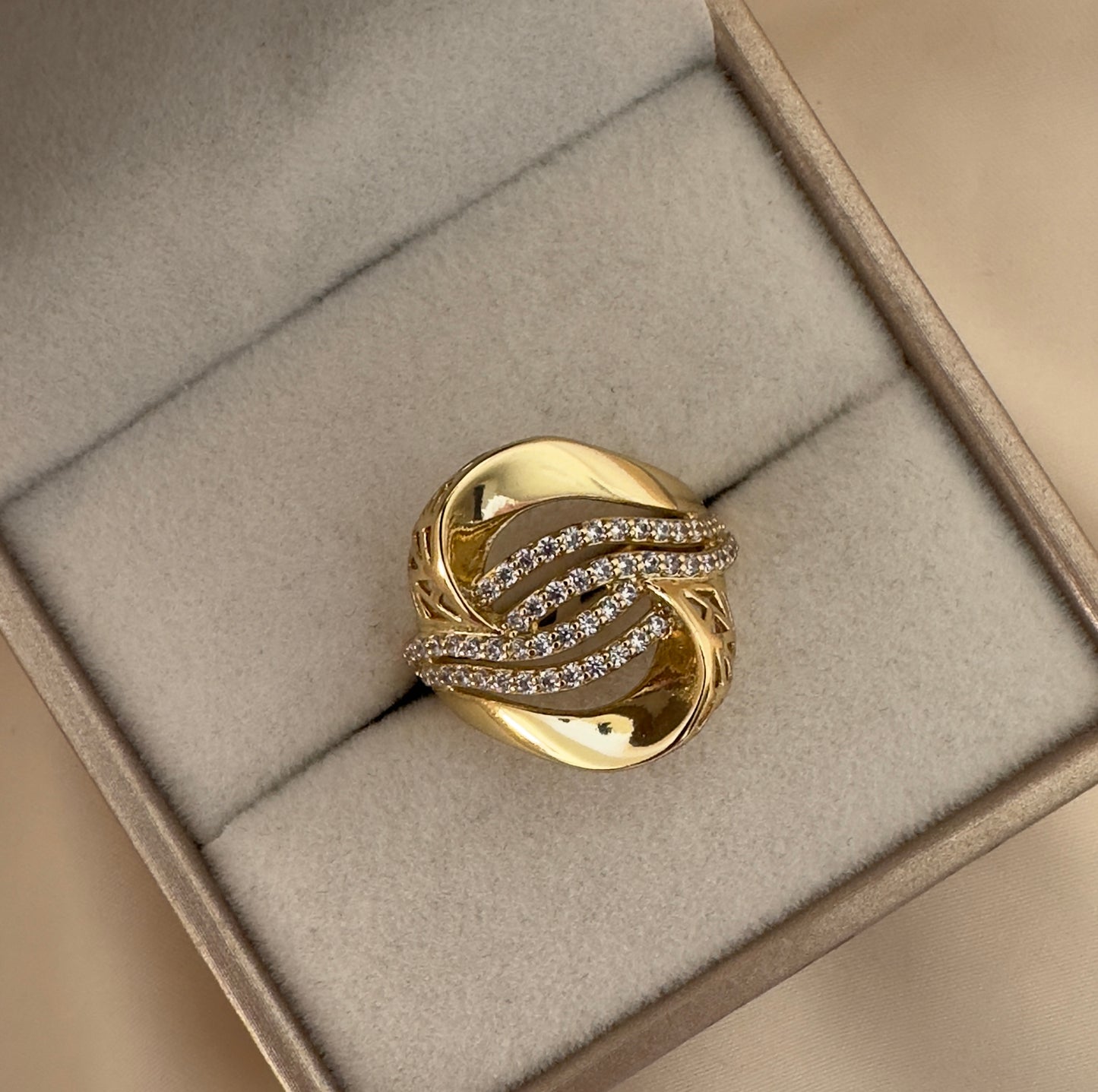 Anillo||Kawtar