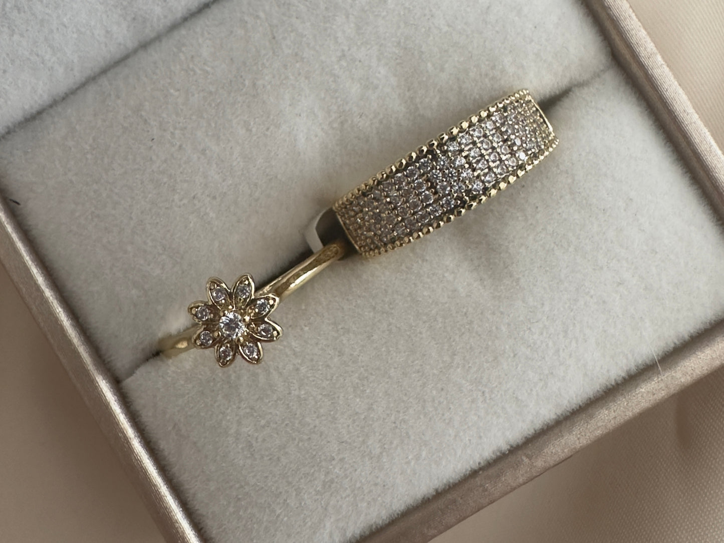Flor Compromiso||Anillo