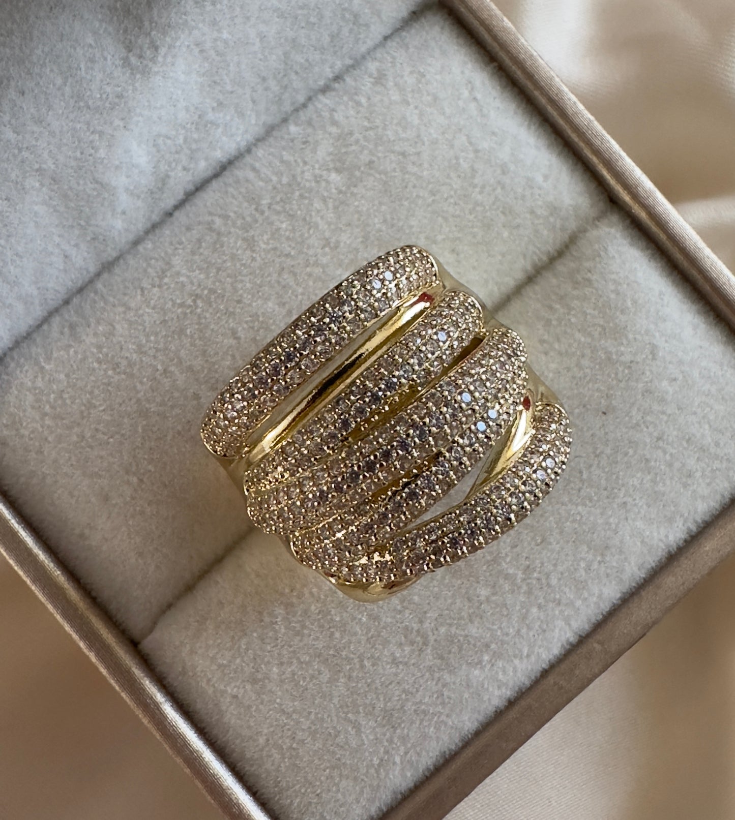 Anillo||Bouchara