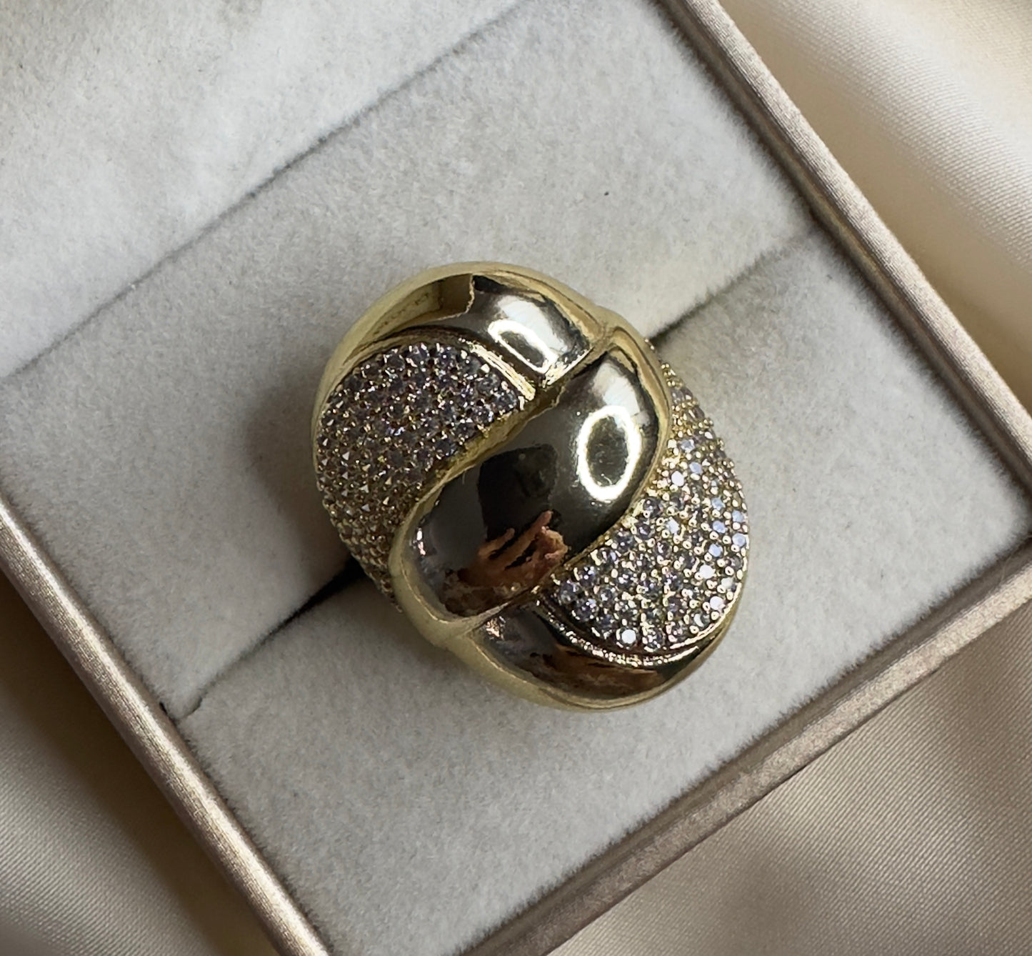 Aicha||Anillo