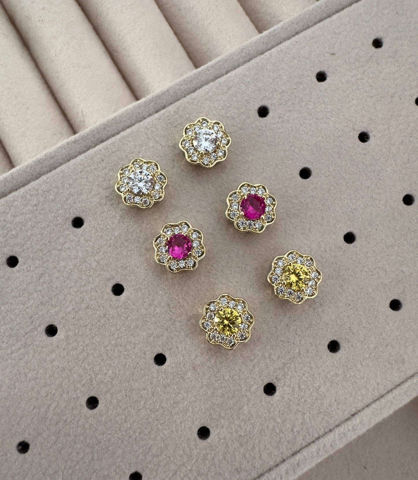 Pendientes||Flores