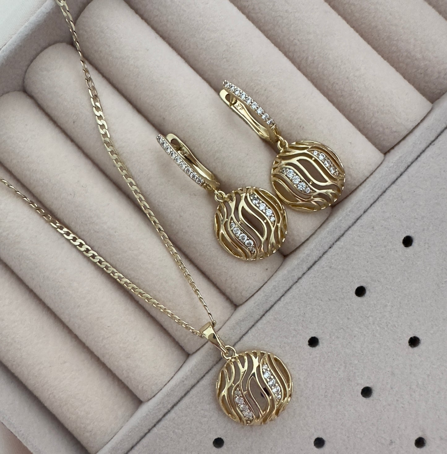 Conjunto||Sanah