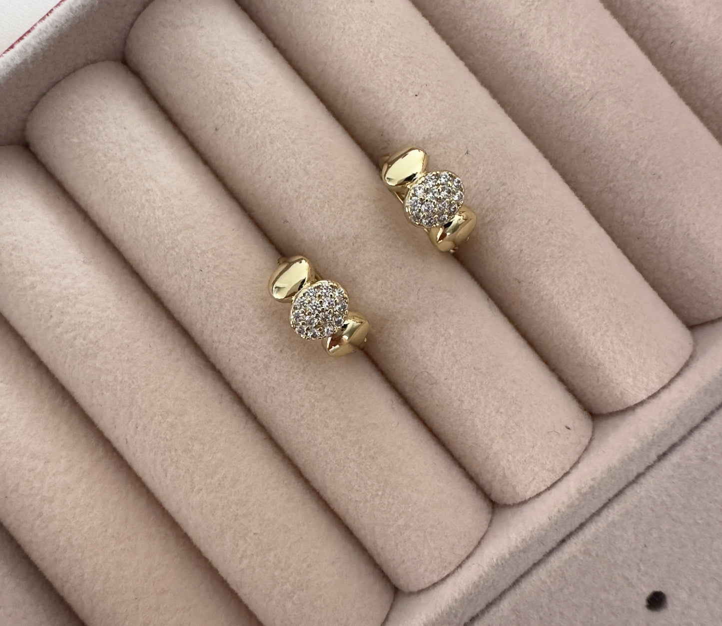 Pendientes||Tatiana