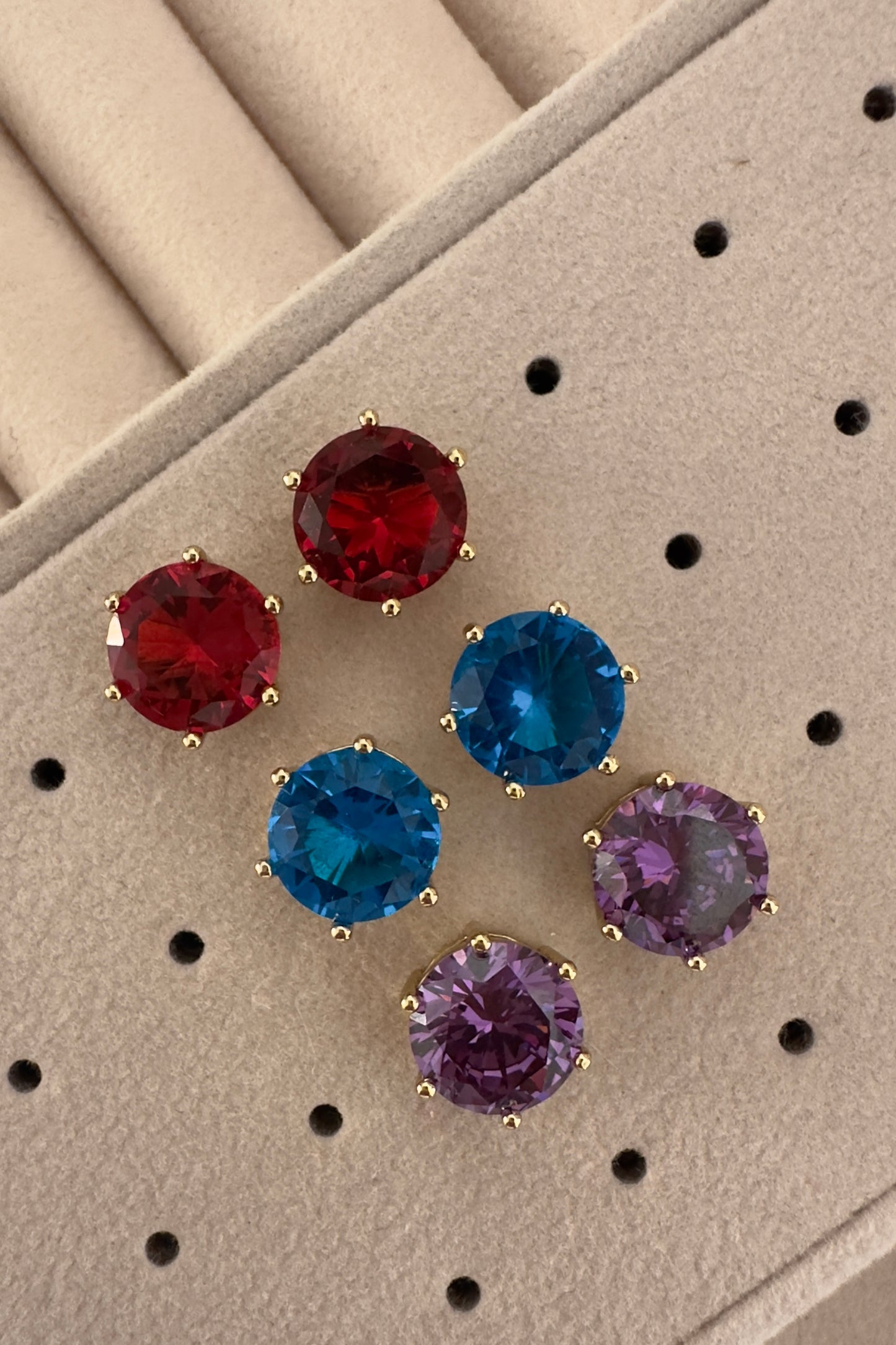Pendientes||Diva