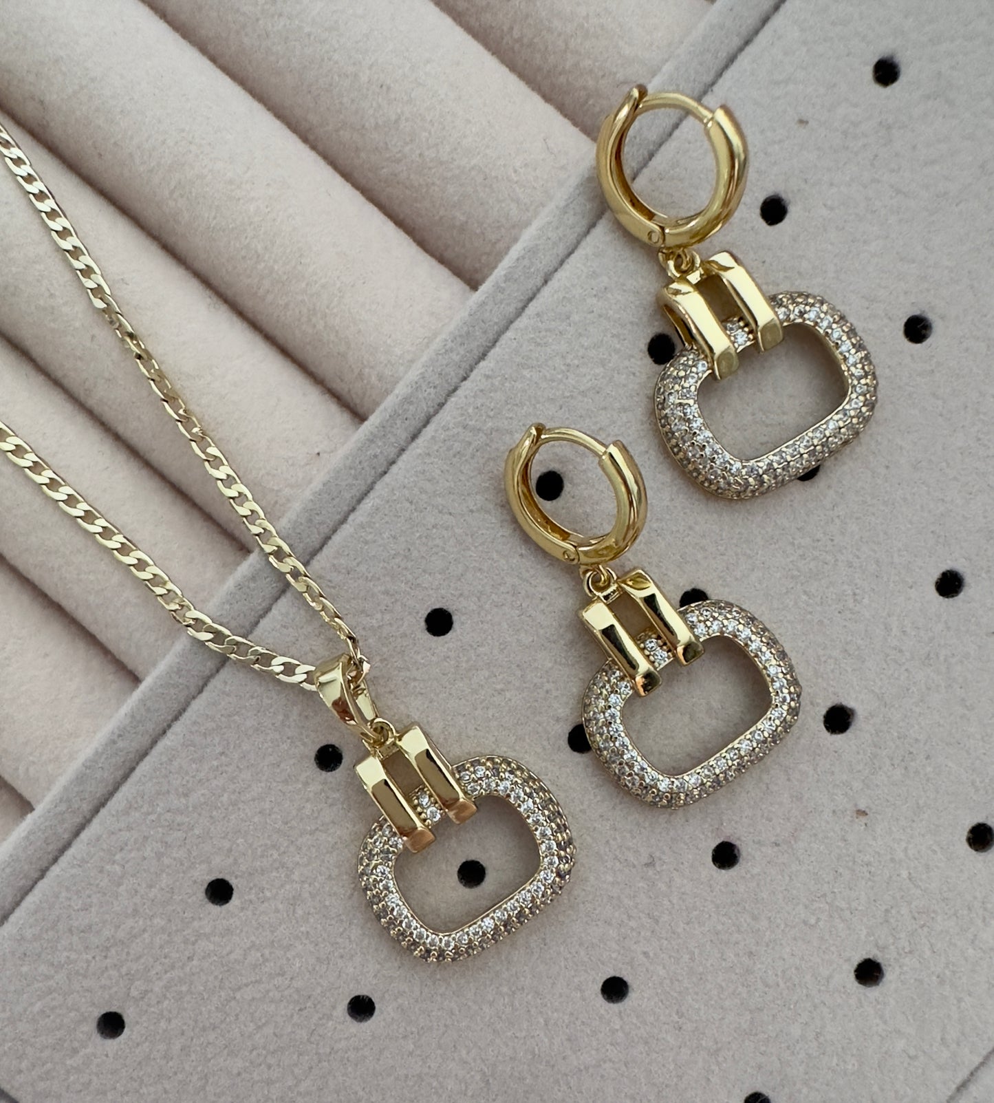 Conjunto||Alma