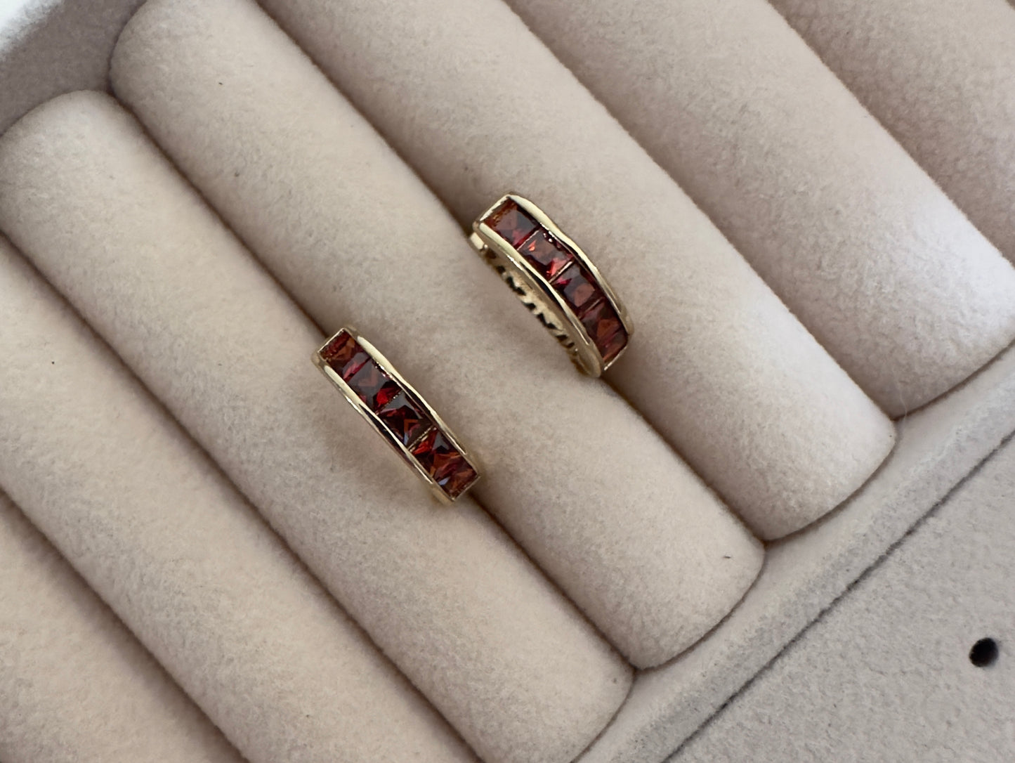 Pendientes||Merce
