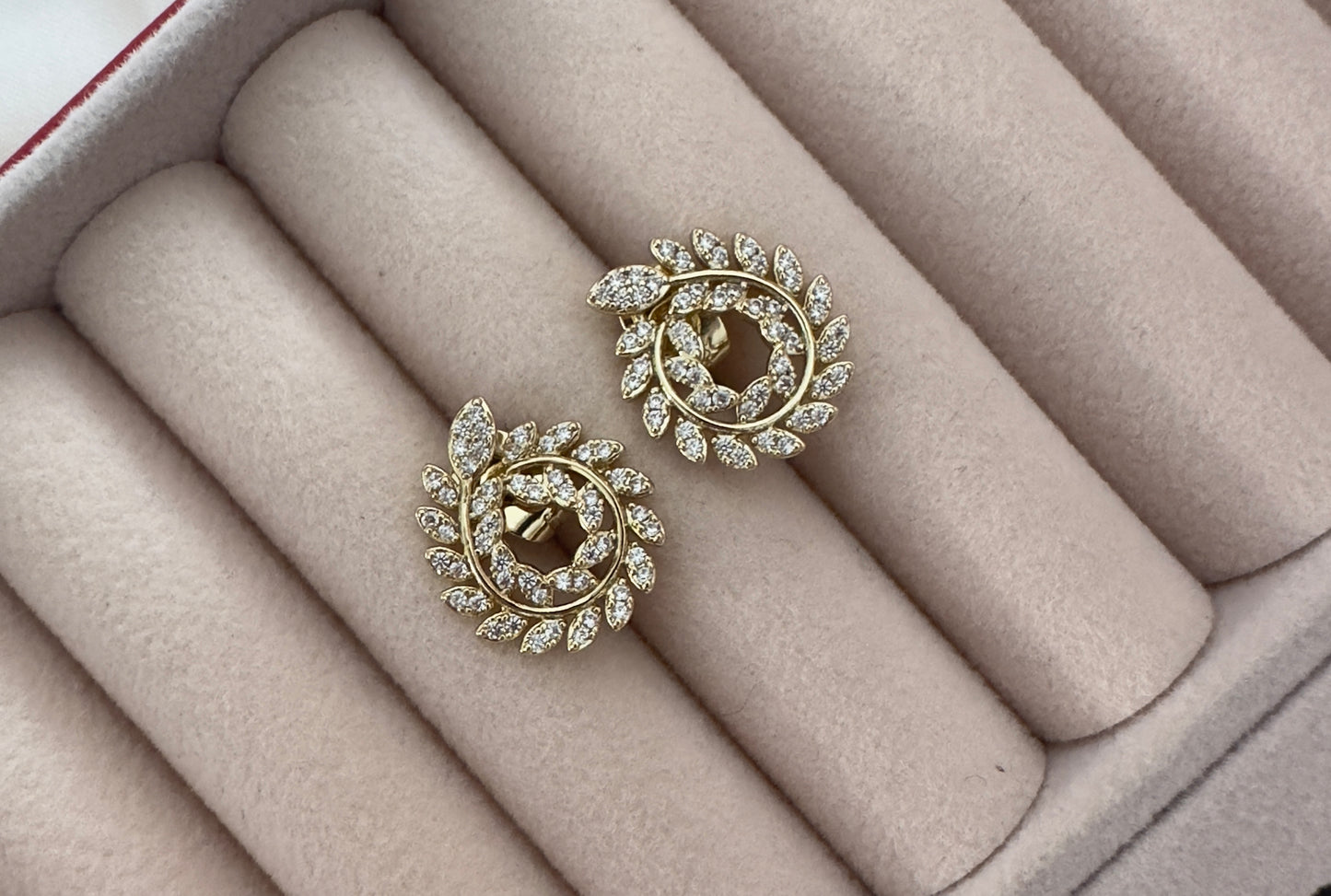 Pendientes||Triana