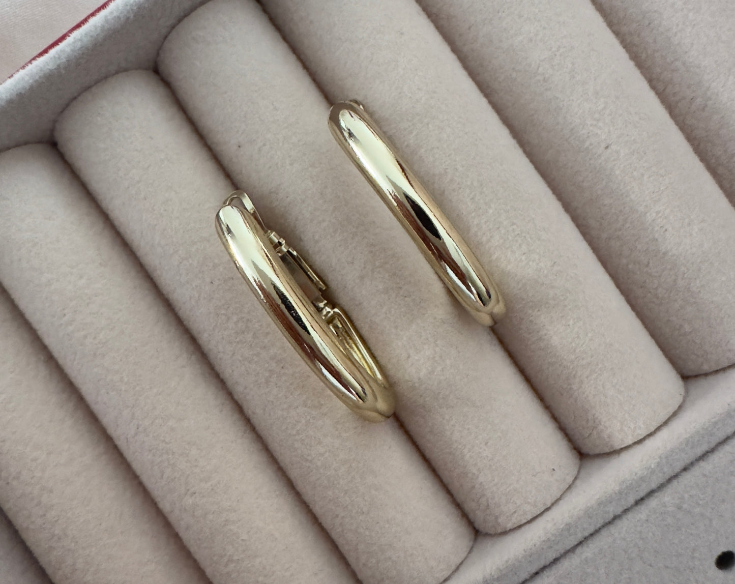 Pendientes||Samia