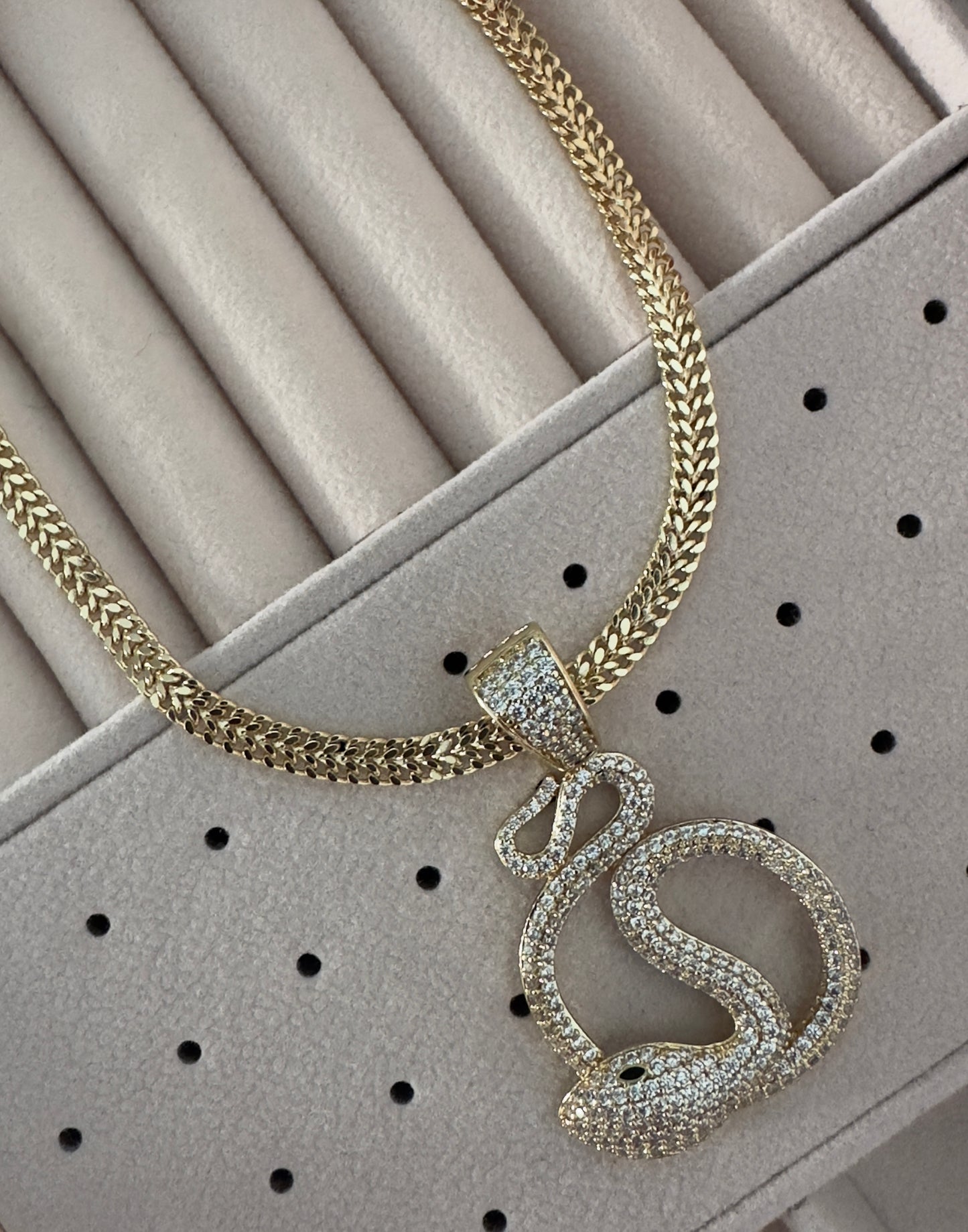Snake||Cadena