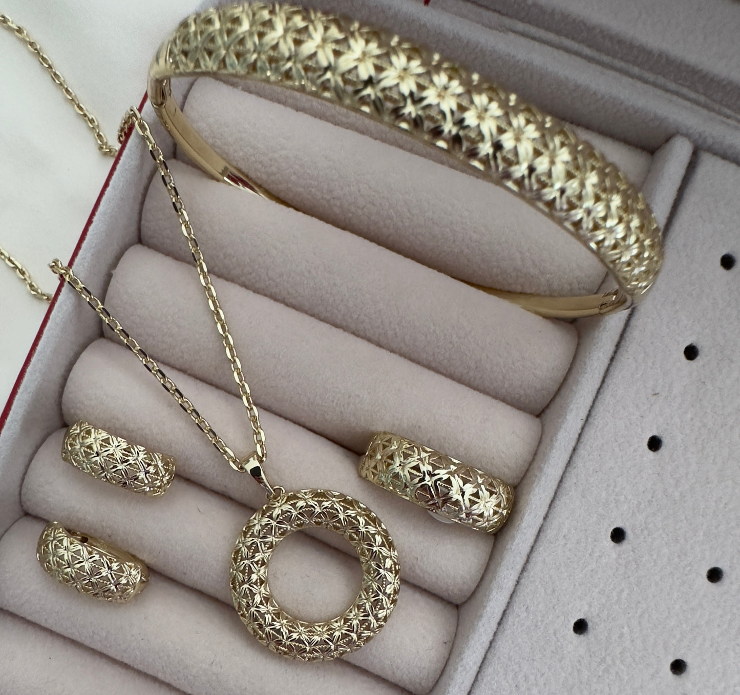 Conjunto||Beldi circular