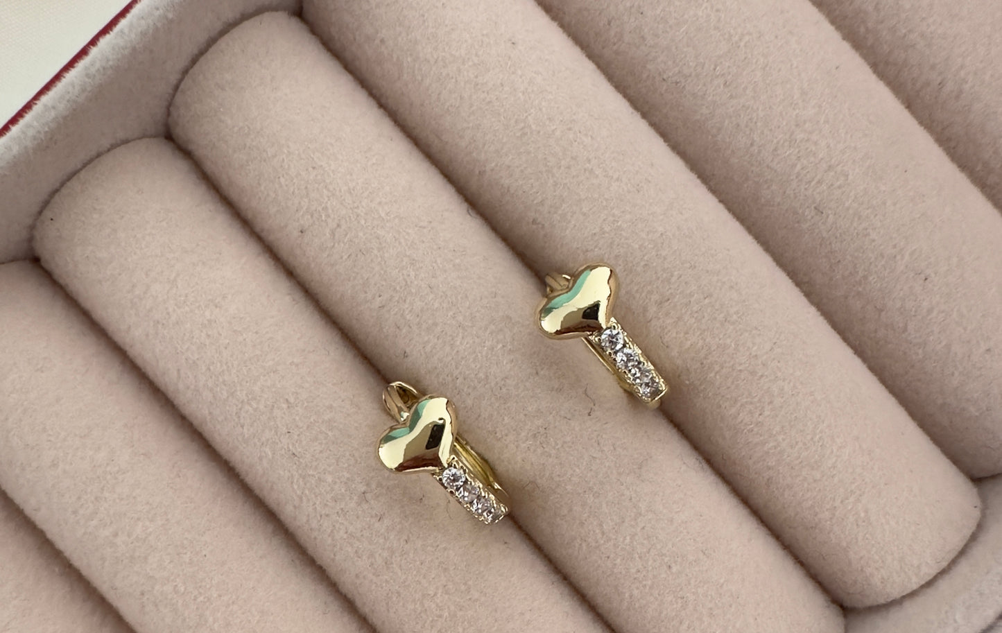 Pendientes||Eva