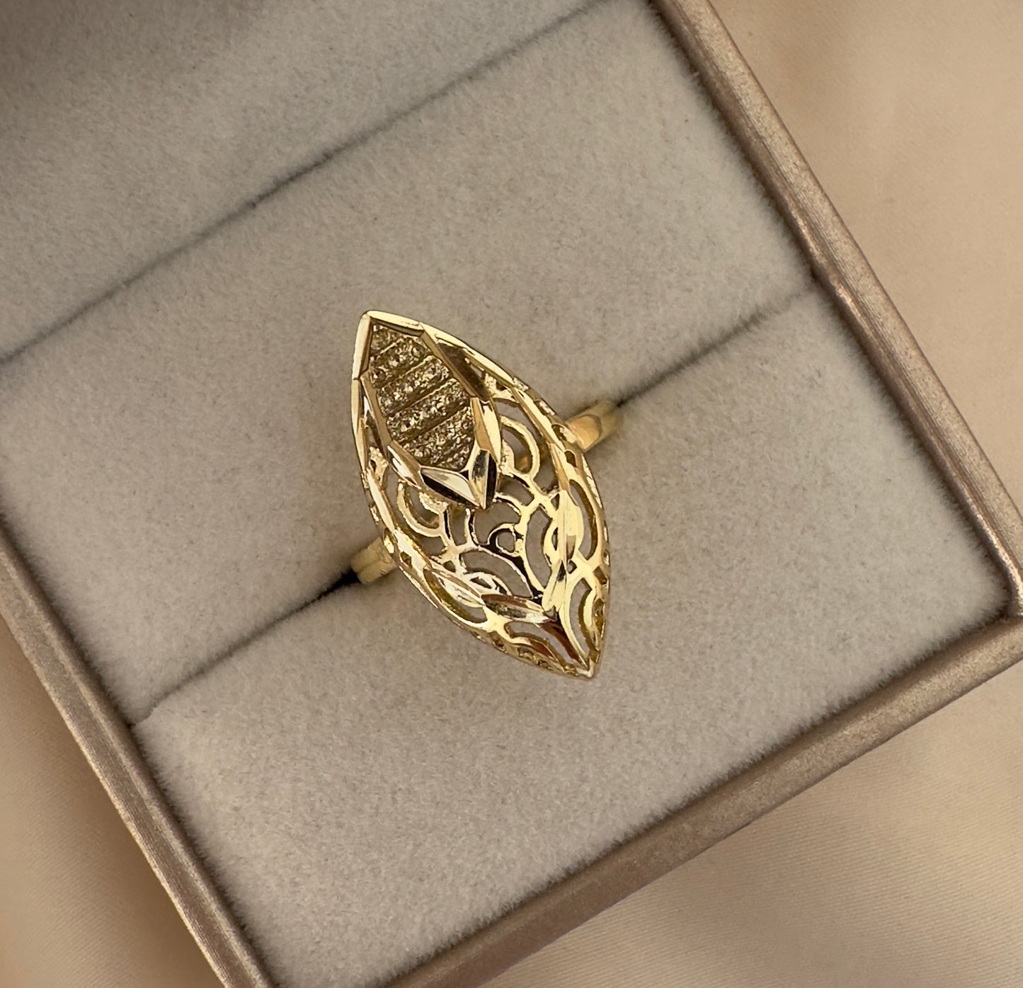 Anillo||Lanzadera