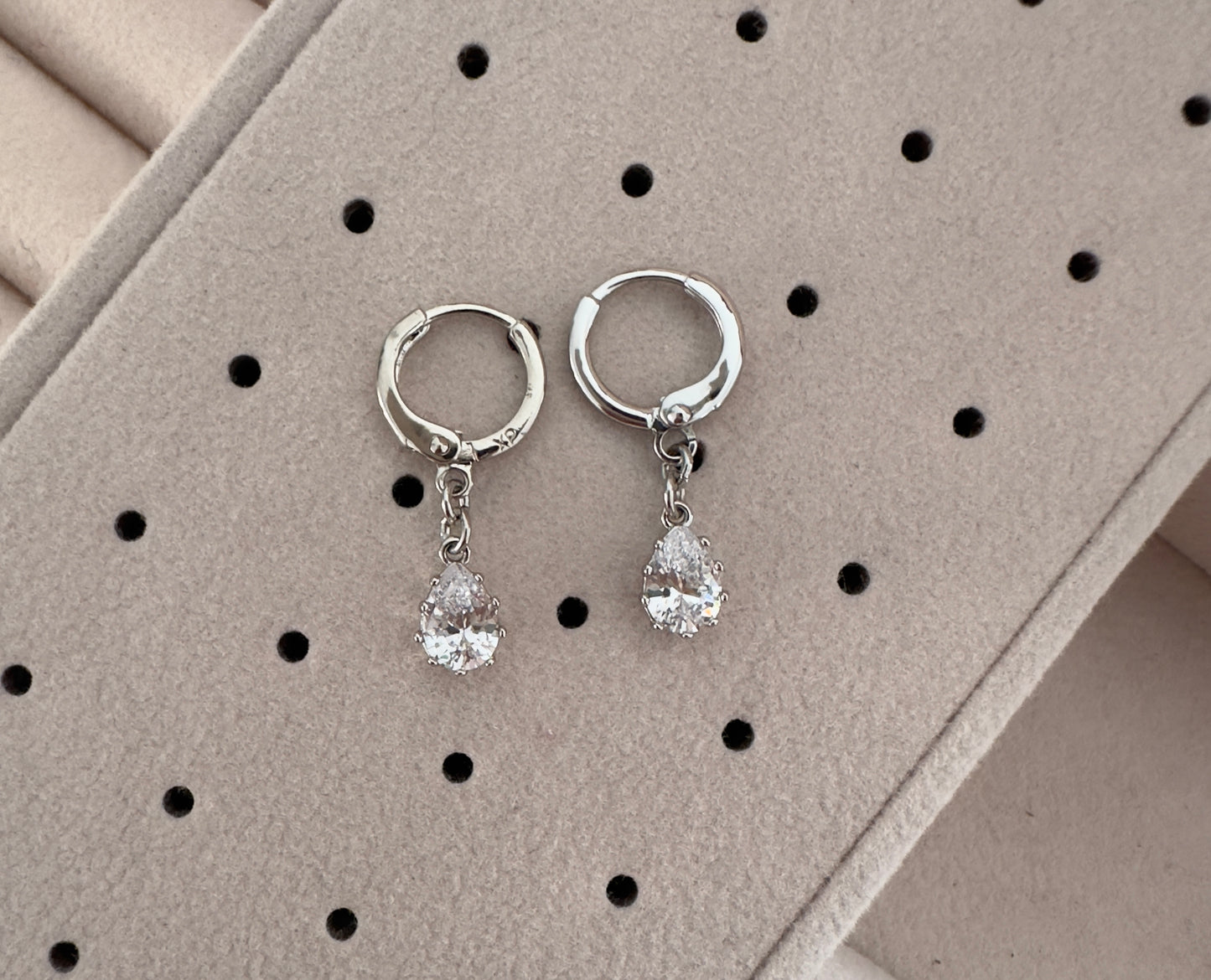 Pendientes||Lagrimal cristal