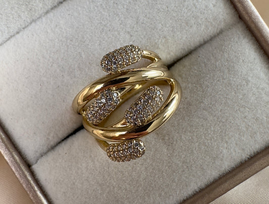 Andrea||Anillo