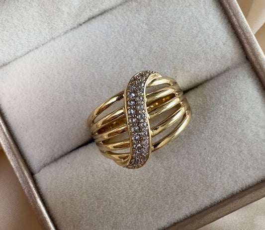Aziza||Anillo