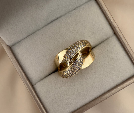 Anillo||Laura
