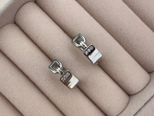 Pendientes||Liliana