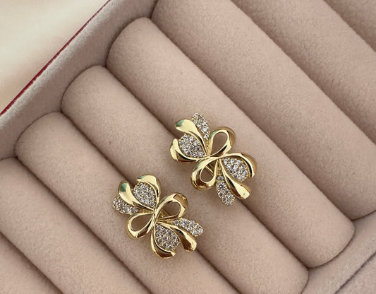 Pendientes||Wissal