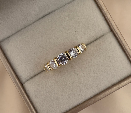 Anillo|Andrea