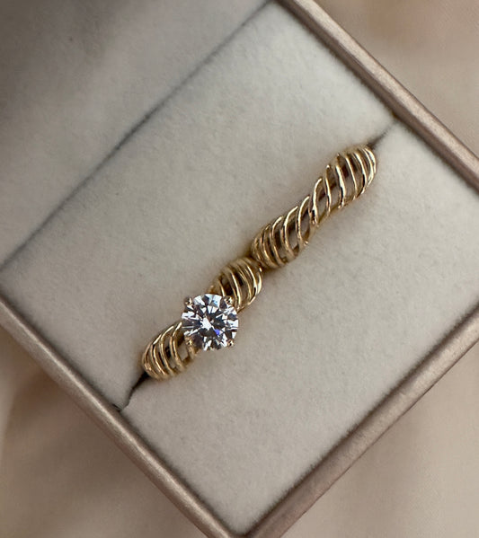 Bella||Anillo