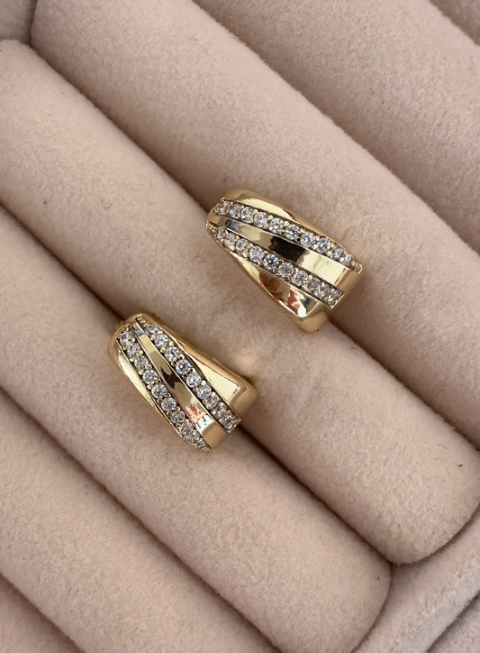 Beatriz||Pendientes
